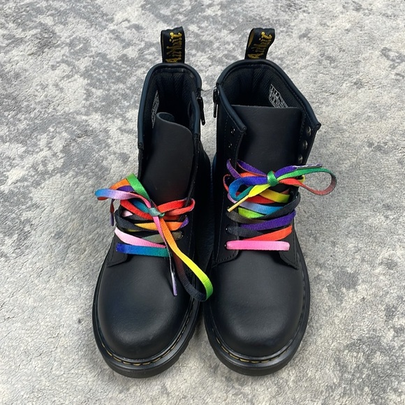 New Dr Martens 1460 Retro Rainbow Combat Boot Pride Black Multicolor Sz 5 - Picture 5 of 13